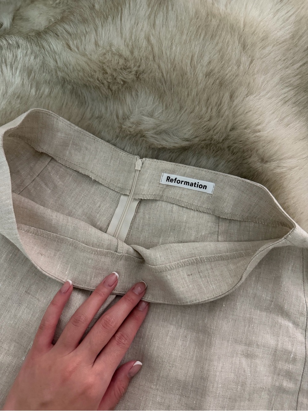 Reformation Linen Set - Picture 5 of 8